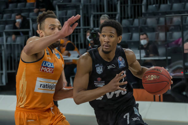 局和顽强的 局和顽强的