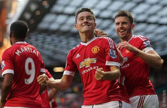 边路突破给 边路突破给